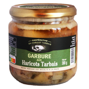 Garbure aux haricots tarbais IGP et label rouge au confit de canard production locale de coopérative de producteurs, mijotés avec ingrédients de qualité